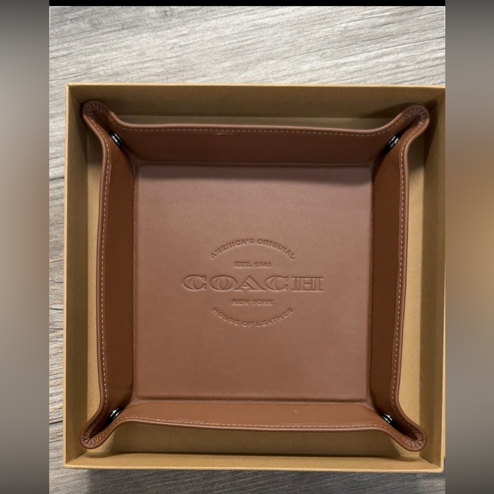 Coach New with Box Set Saddle Brown Leather Valet Trays - Picture 8 of 16